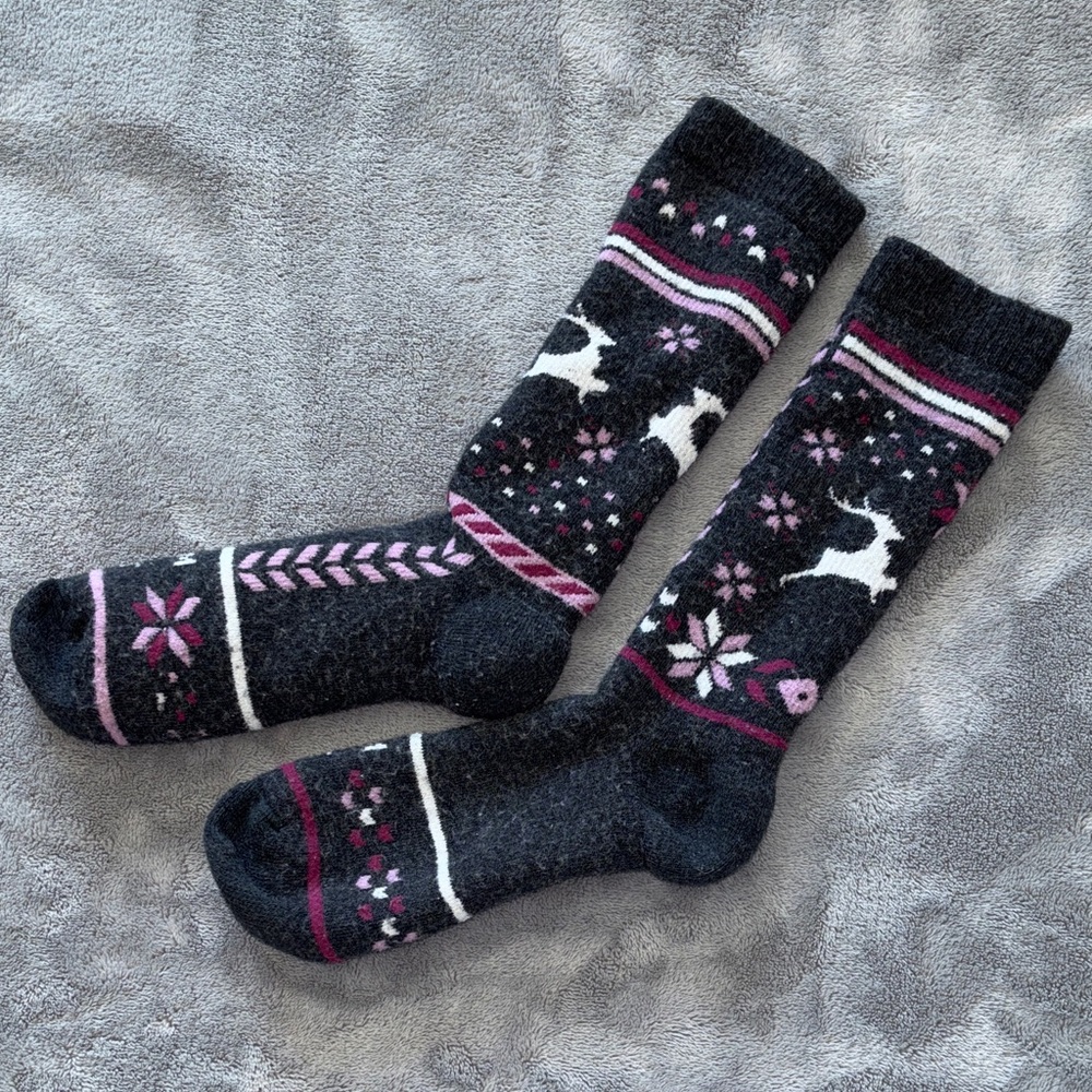 Farm to Feet thicker merino wool Socks fair isle snowflake reindeer